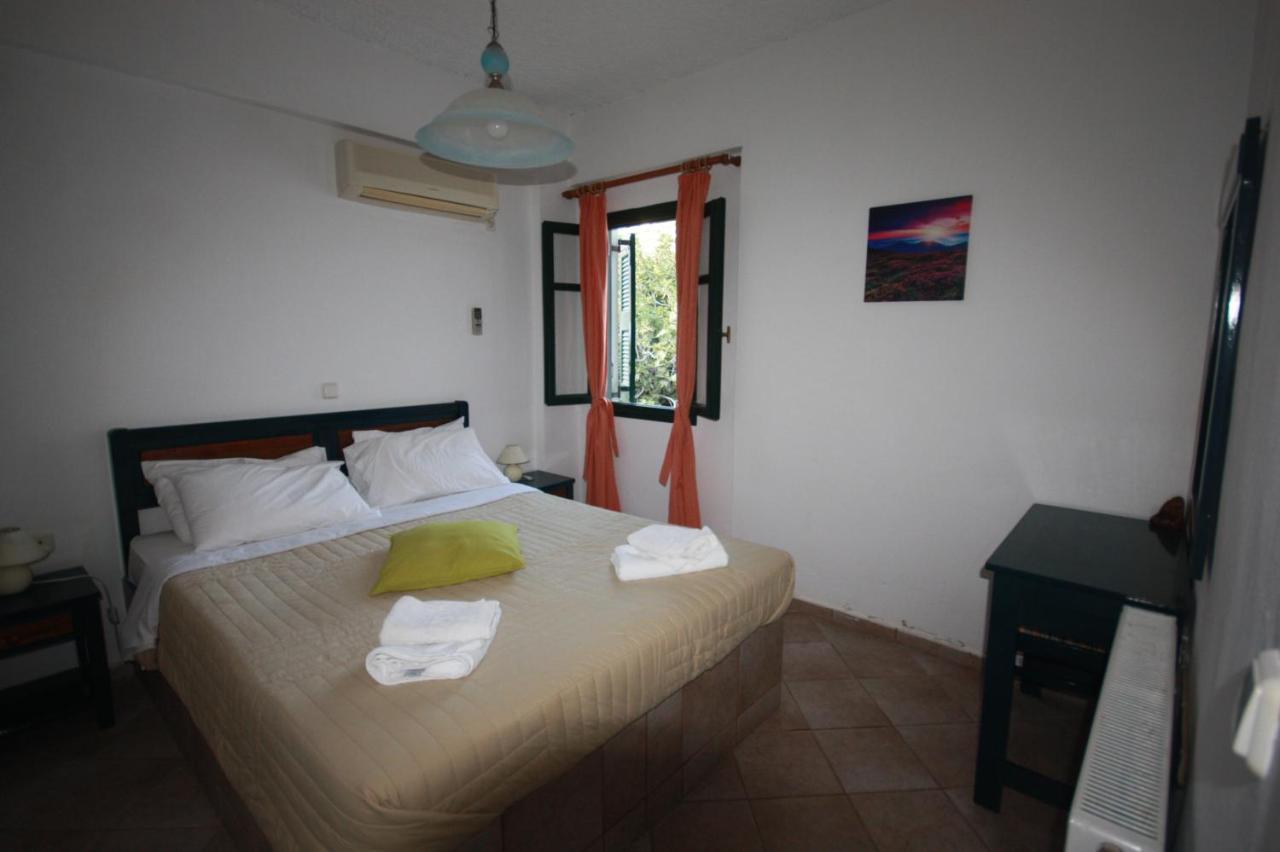 Cyclades Beach Apartments Chrisopigi  Экстерьер фото