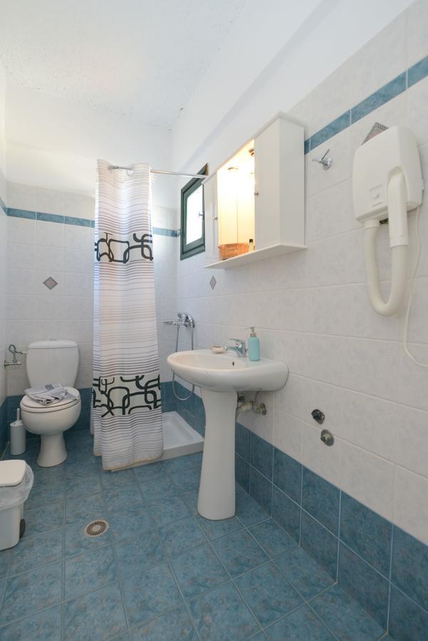 Cyclades Beach Apartments Chrisopigi  Экстерьер фото