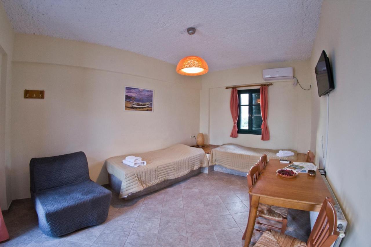 Cyclades Beach Apartments Chrisopigi  Экстерьер фото